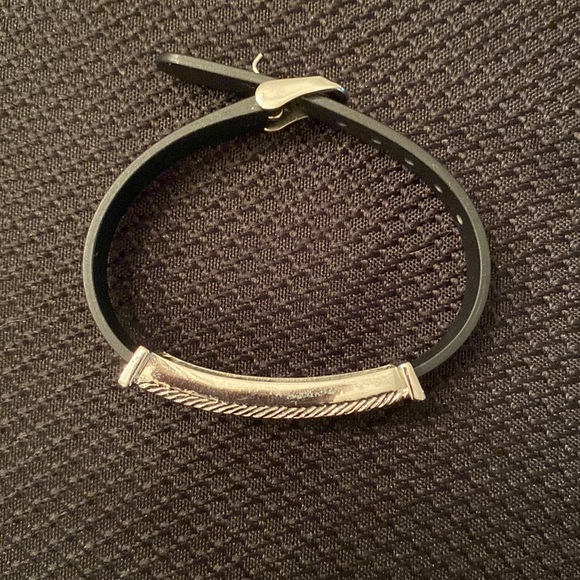 Rhinestone adjustable bracelet - Picture 2 of 2